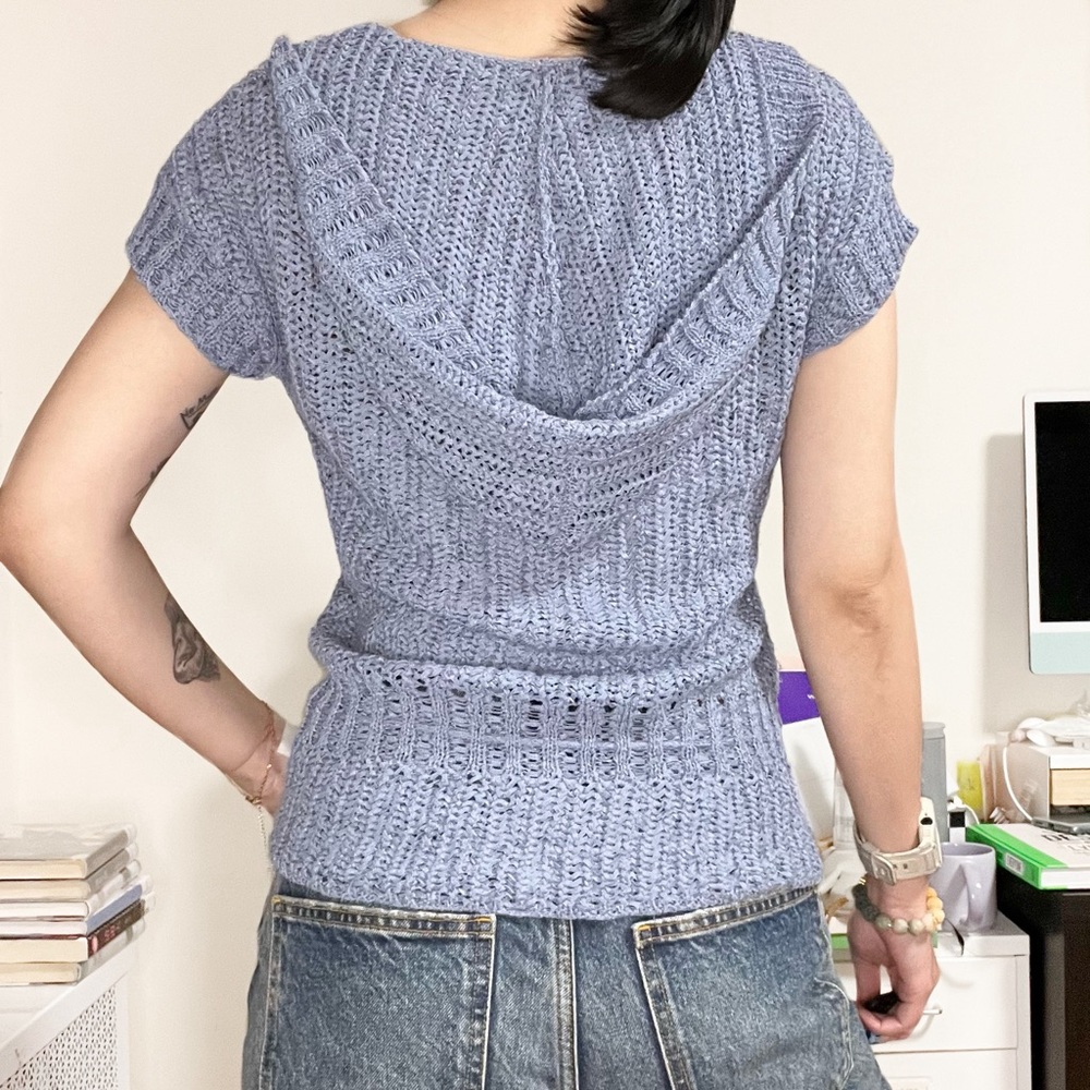 HP 🎉🎉 Y2k DKNY Crocheted Hooded Top - Picture 4 of 7